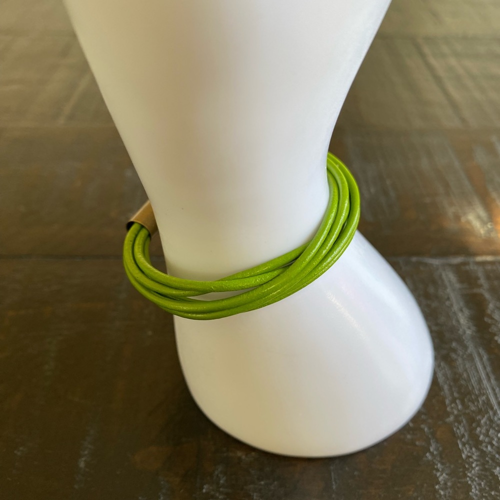 Green Multi-Strand Leather Magnetic Clasp Bracelet